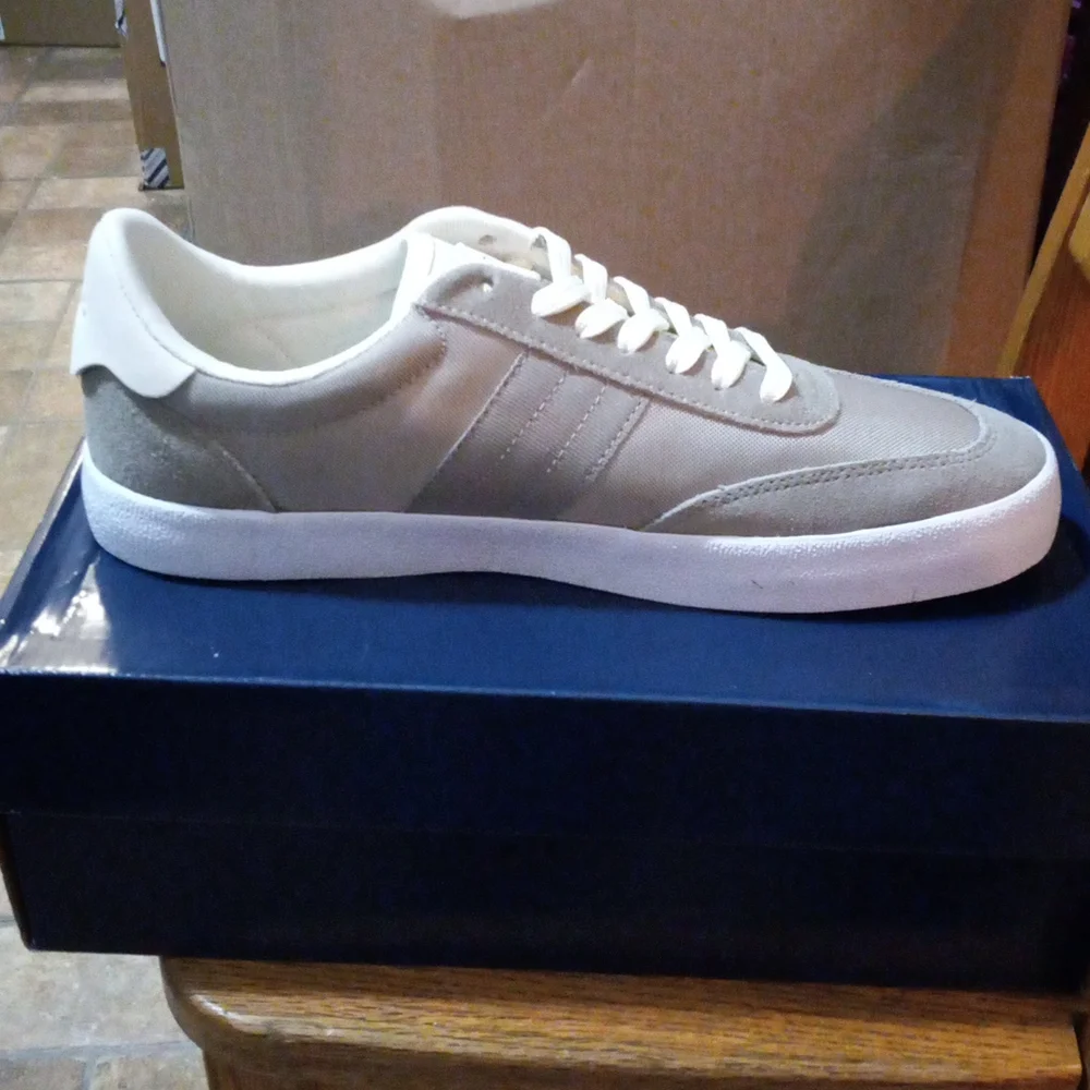 Men's Court Suede Sneaker - Picture 1 of 4